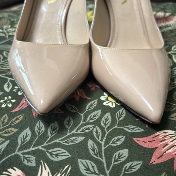 Prada Cream Patent Leather Heels - Picture 9 of 9